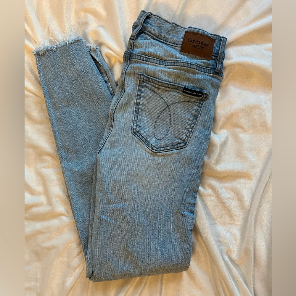 Calvin Klein Light Wash Super High Rise Slim Fit Jeans